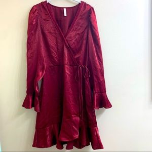 Xhilaration Maroon Long-sleeve Dress, Small